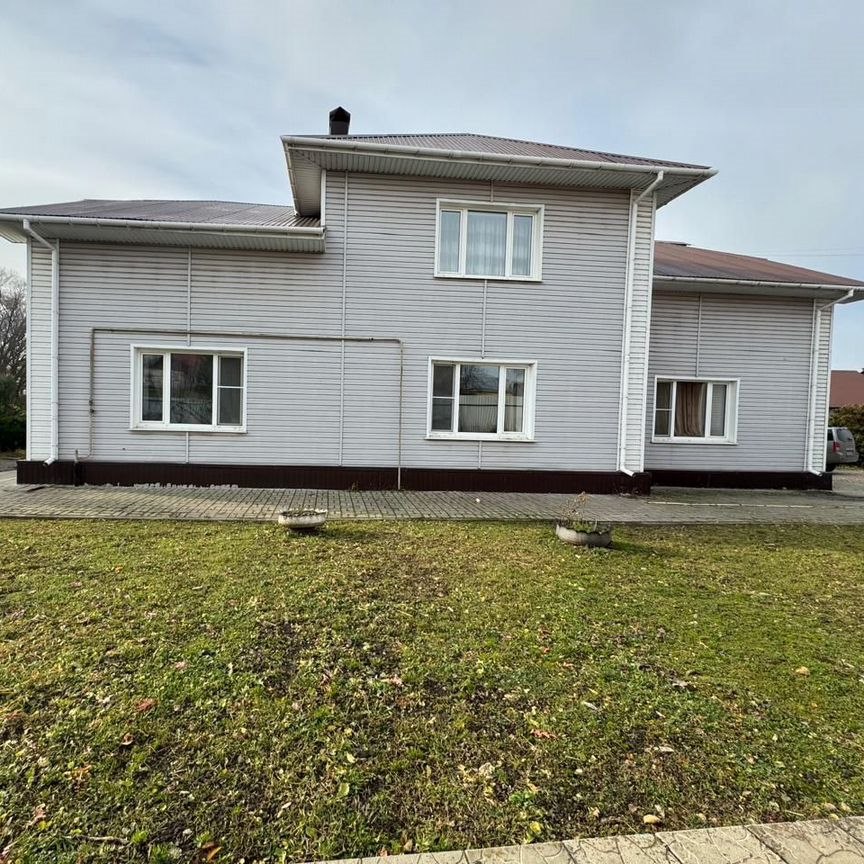 Дом, 365 м², 100 соток