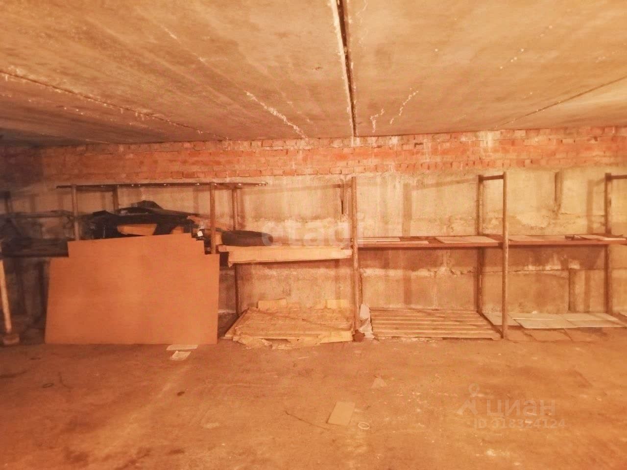 Склад, 46 м², -1/2 этаж