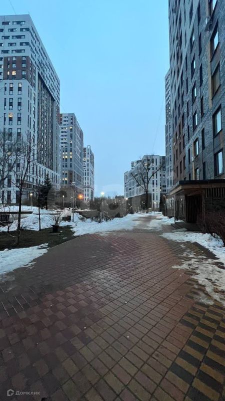 2-комн. квартира, 57 м2, 1/12 этаж