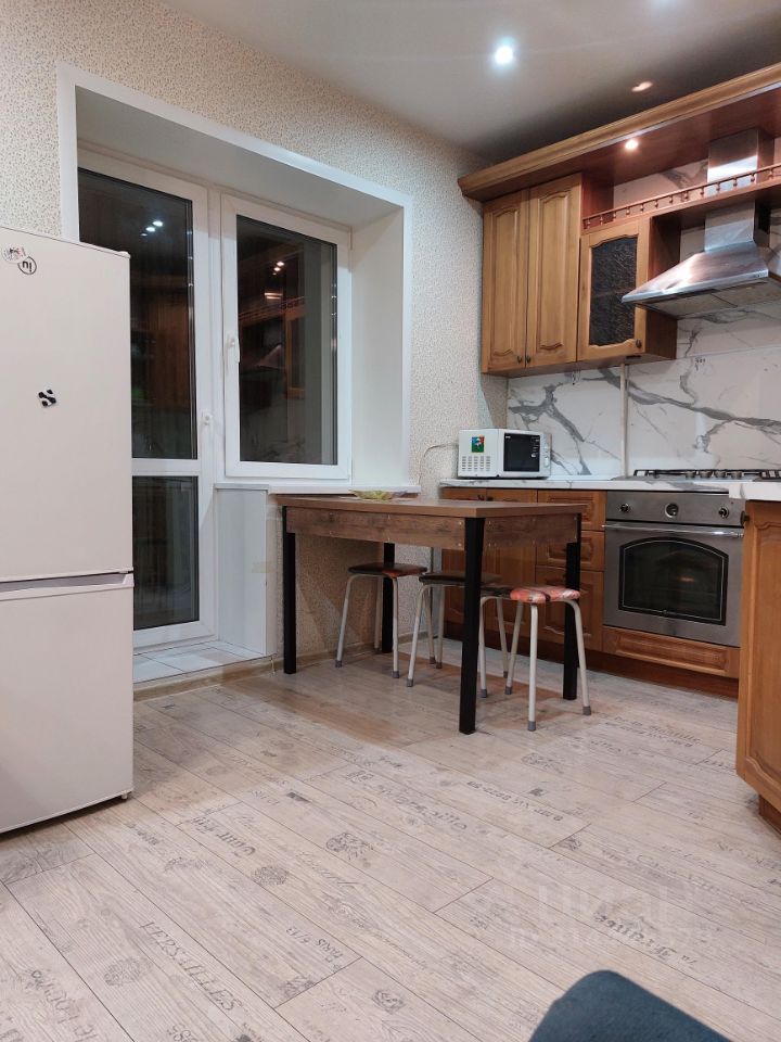 2-комн., 74 м², 1/10 этаж