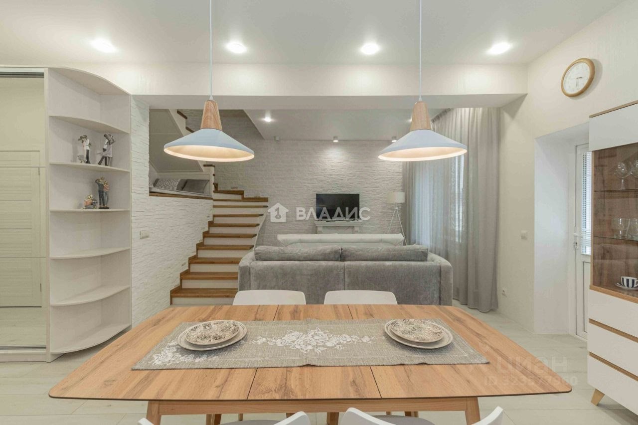 Таунхаус, 200 м², 2 сотки