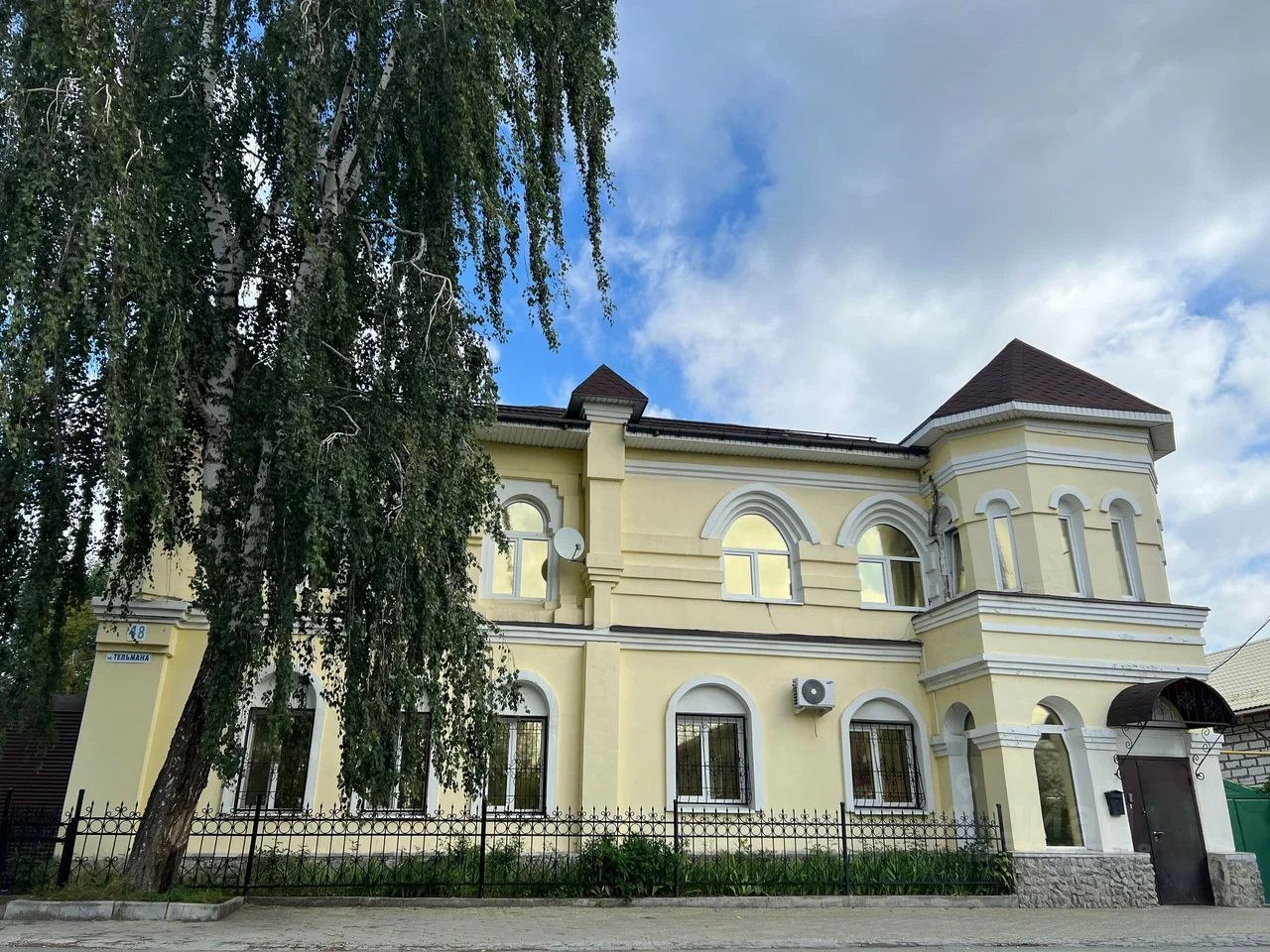 Коттедж, 362 м², 4.6 сотки