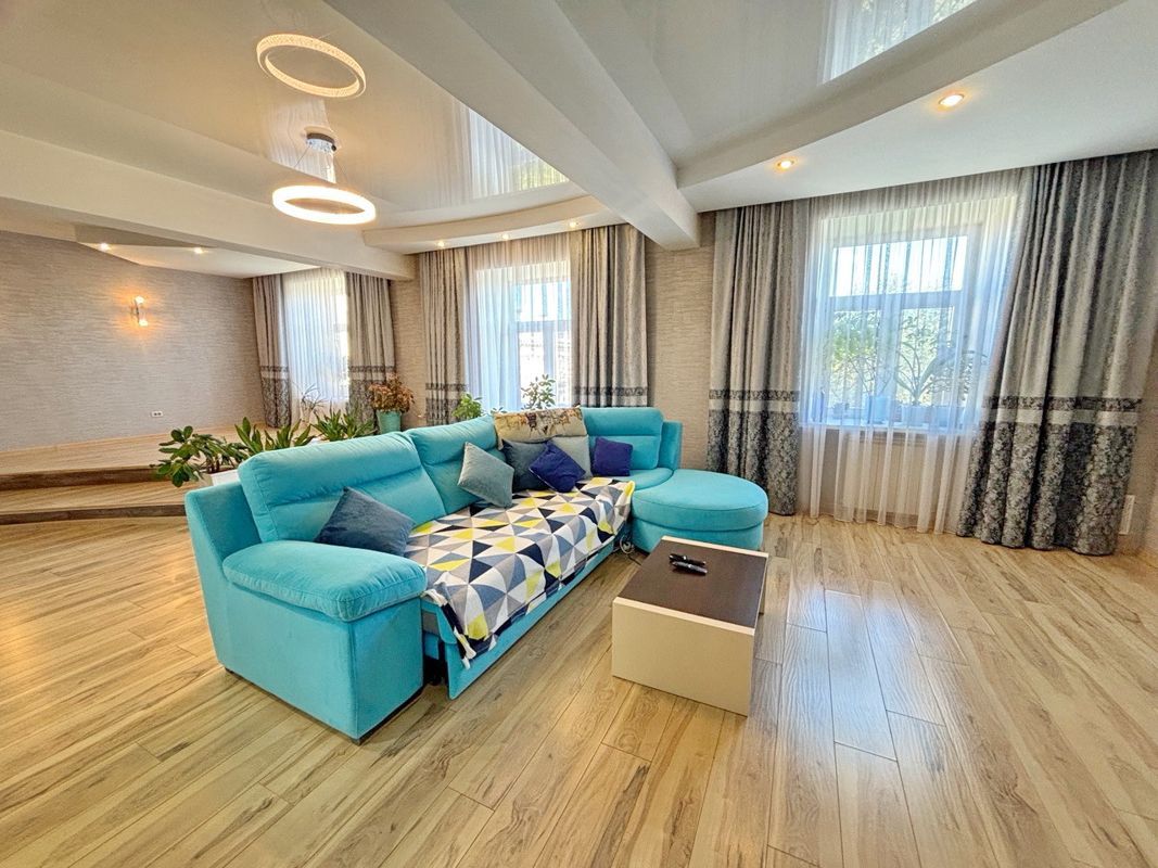 3-комн. квартира, 176.3 м2, 5/5 этаж