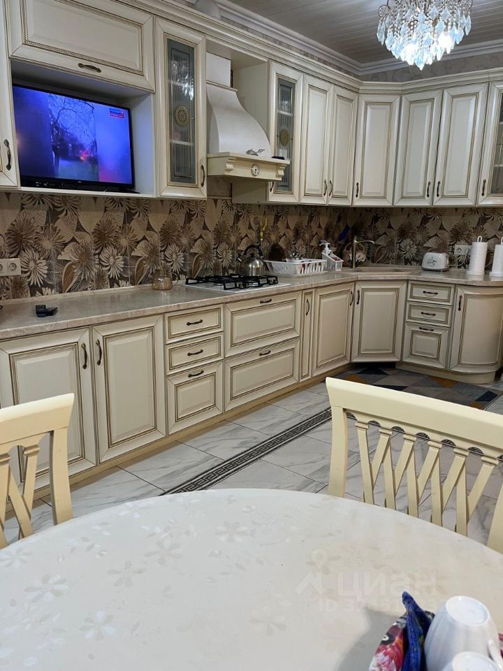 Дом, 290 м², 17 соток