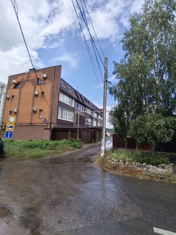 4-комн. квартира, 316.3 м2, 2/4 этаж