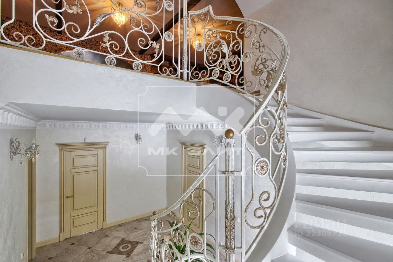 Дом, 606.1 м², 30 соток