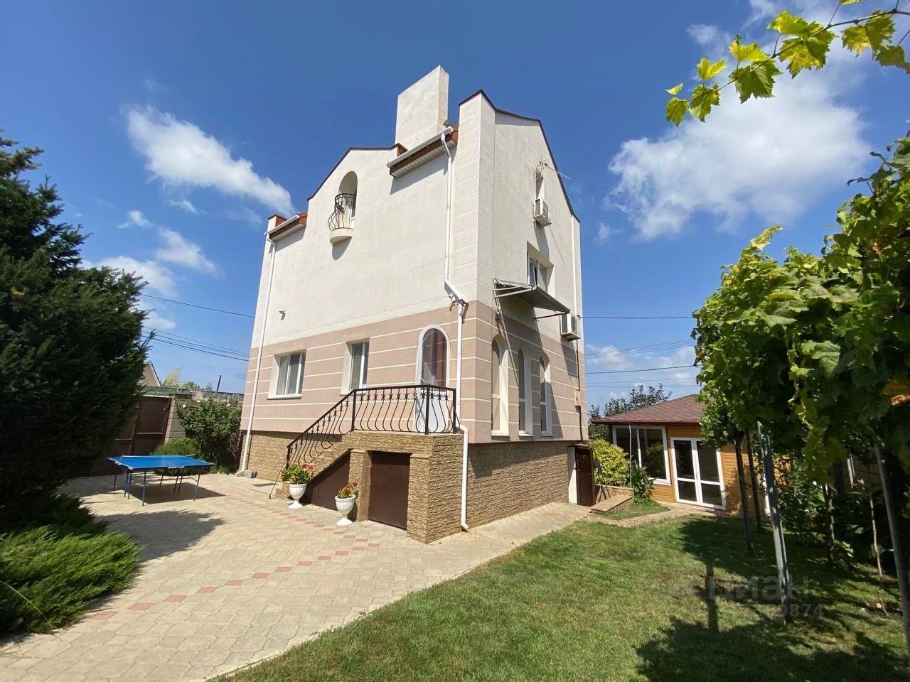 Дом, 167 м², 8 соток