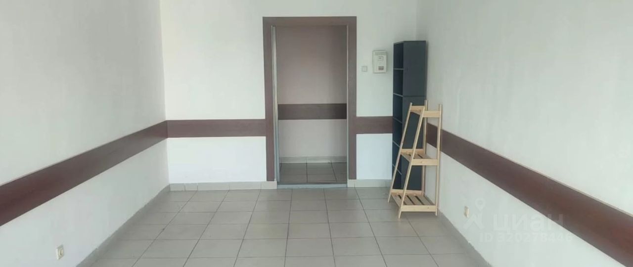 Офис, 130 м², 1/3 этаж