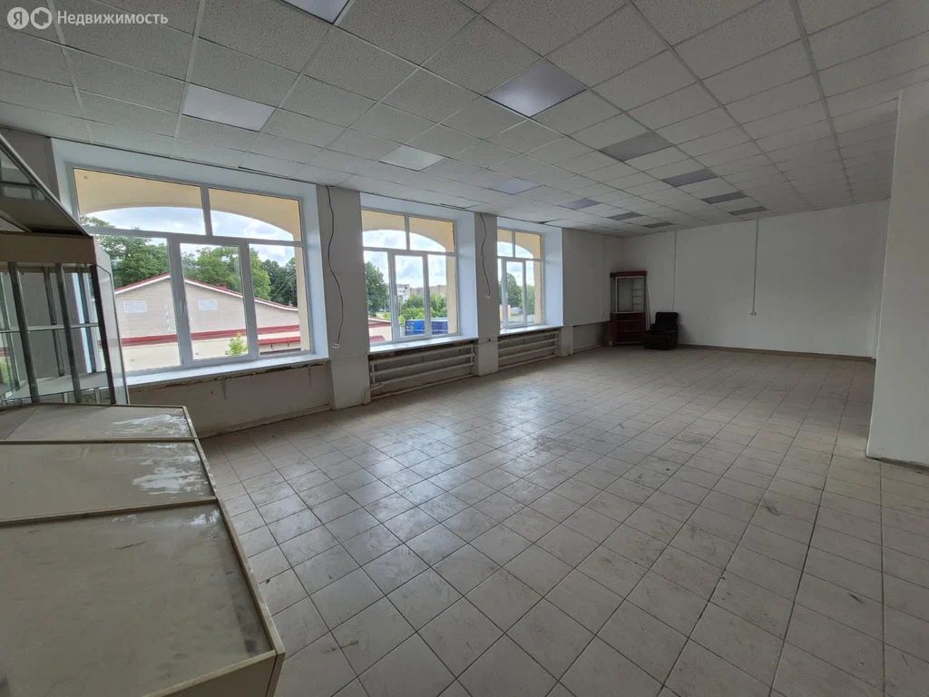 Торговое помещение, 122 м², 2/2 этаж