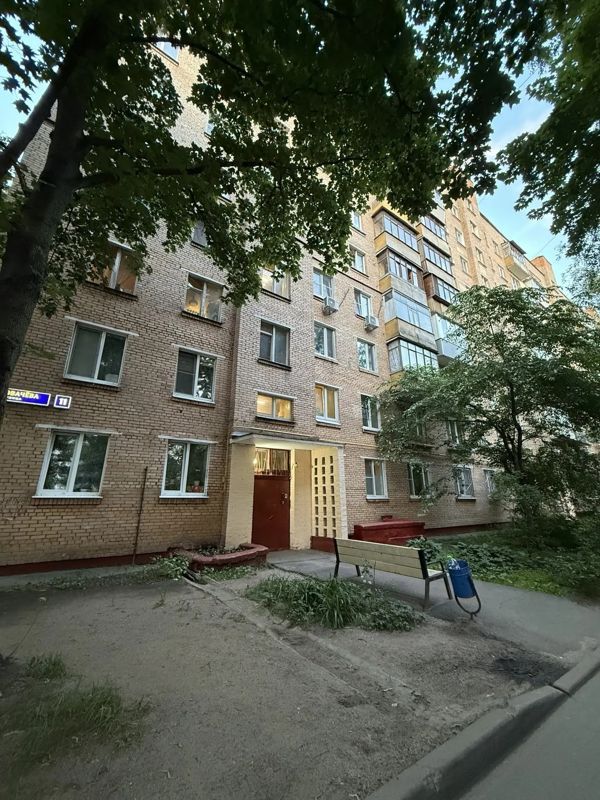 2-комн., 42 м², 6/9 этаж