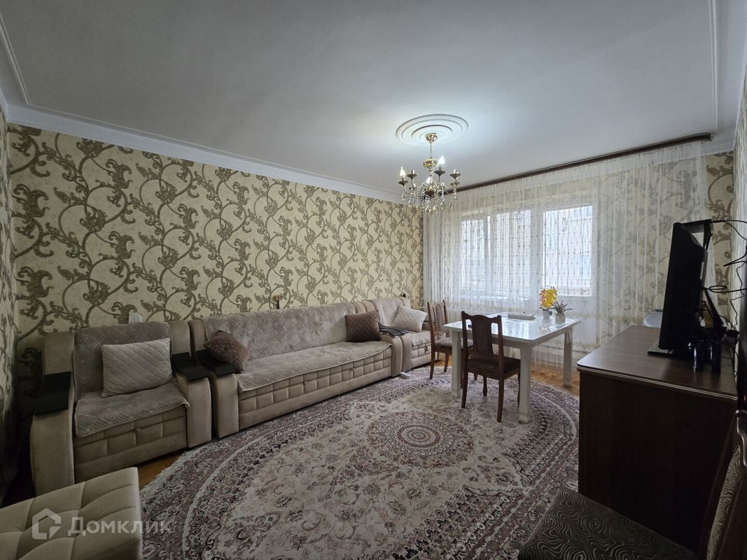 3-комн., 73 м², 1/9 этаж