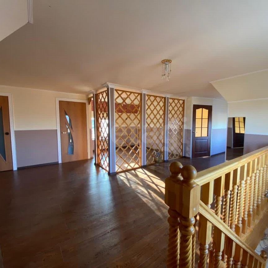 Дом, 310 м², 6 соток