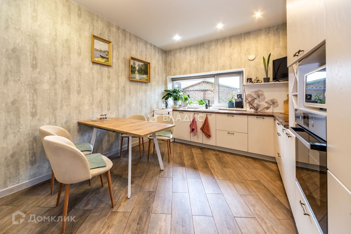 4-комн., 121.3 м², 1/3 этаж