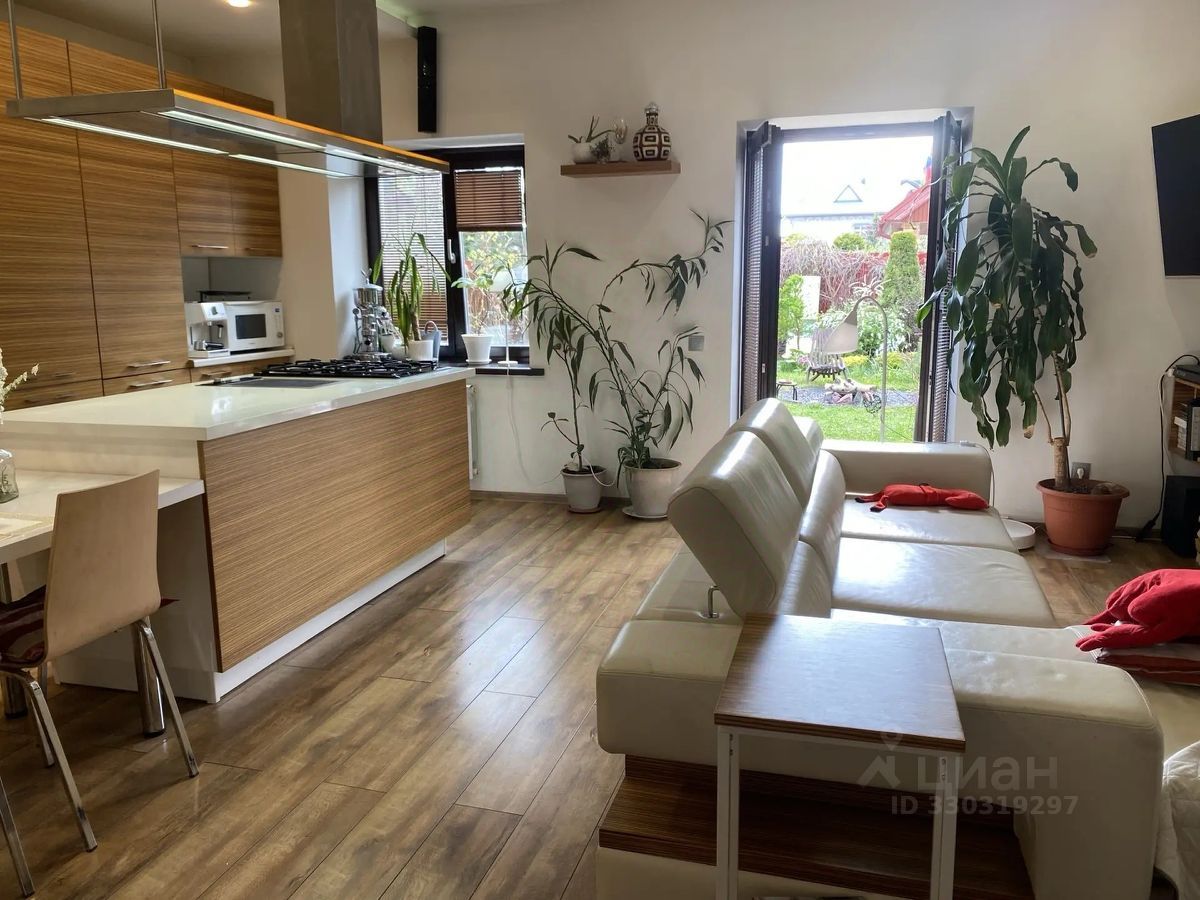 3 этажный, Таунхаус, 206.4 м², 3 сотки, 3 этажа