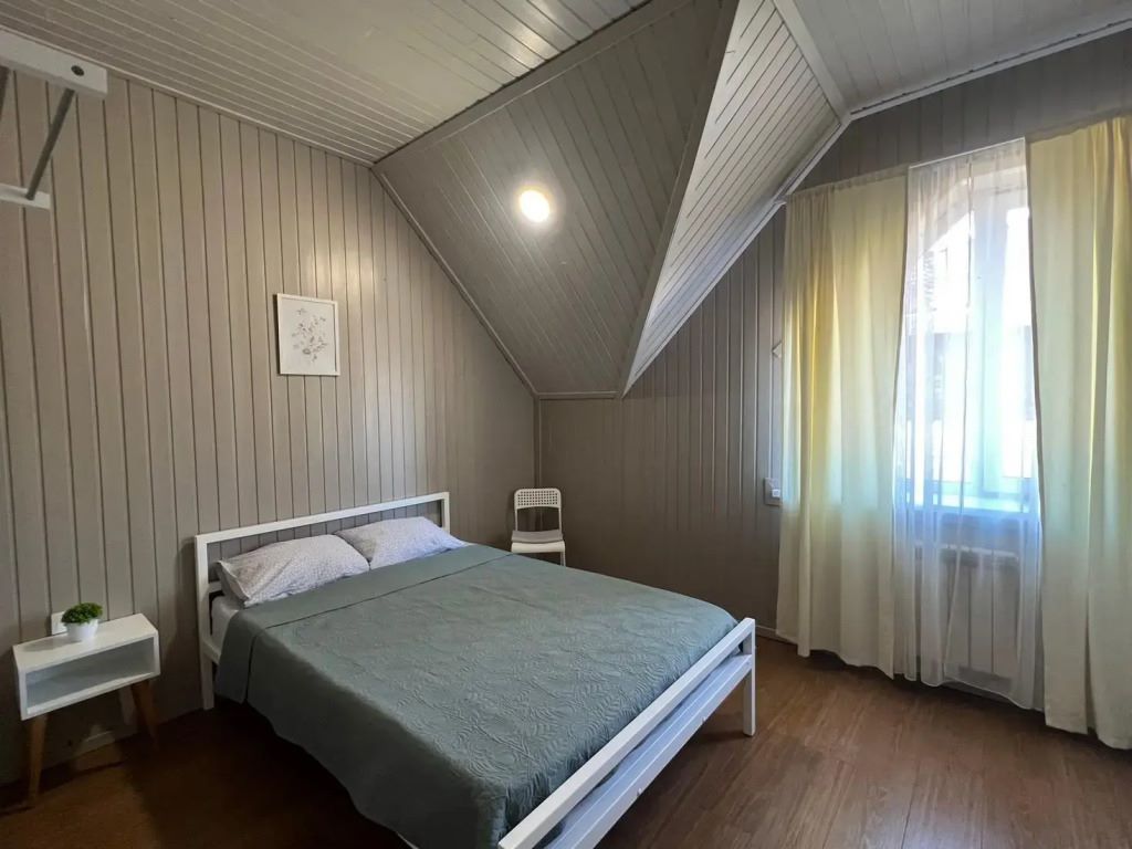  коттедж, 250 м²