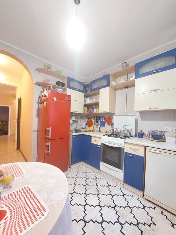 3-комн., 78 м², 1/3 этаж