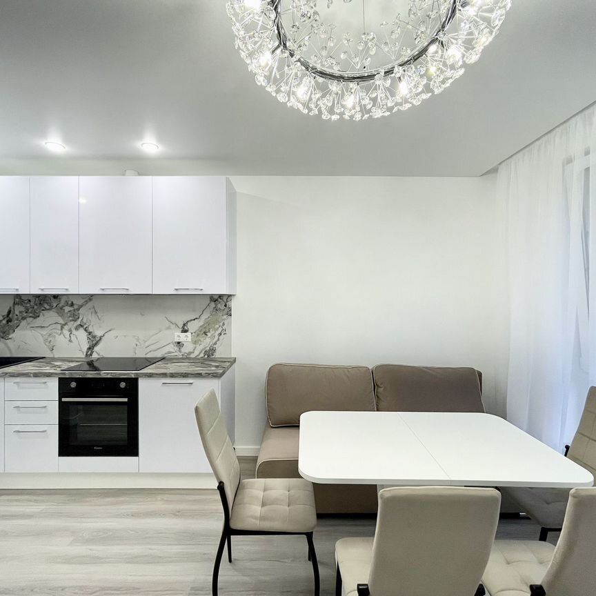 2-комн. квартира, 61 м2, 9/33 этаж