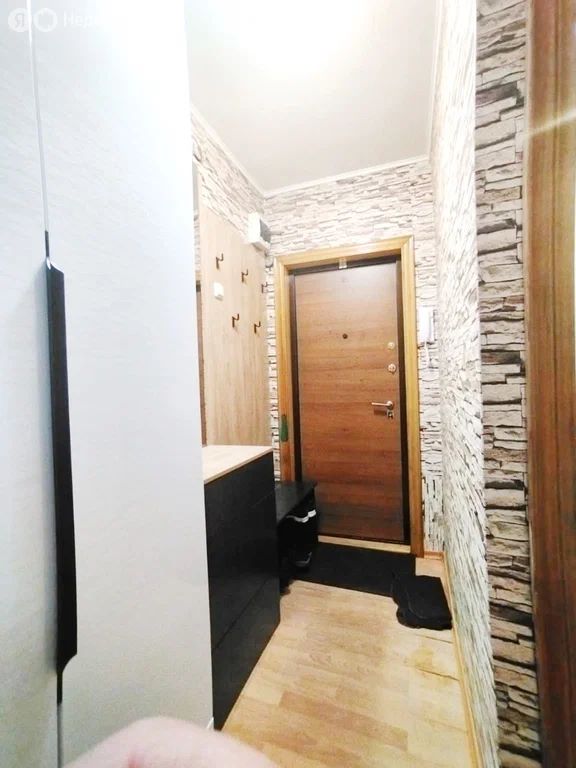 2-комн., 43 м², 1/5 этаж