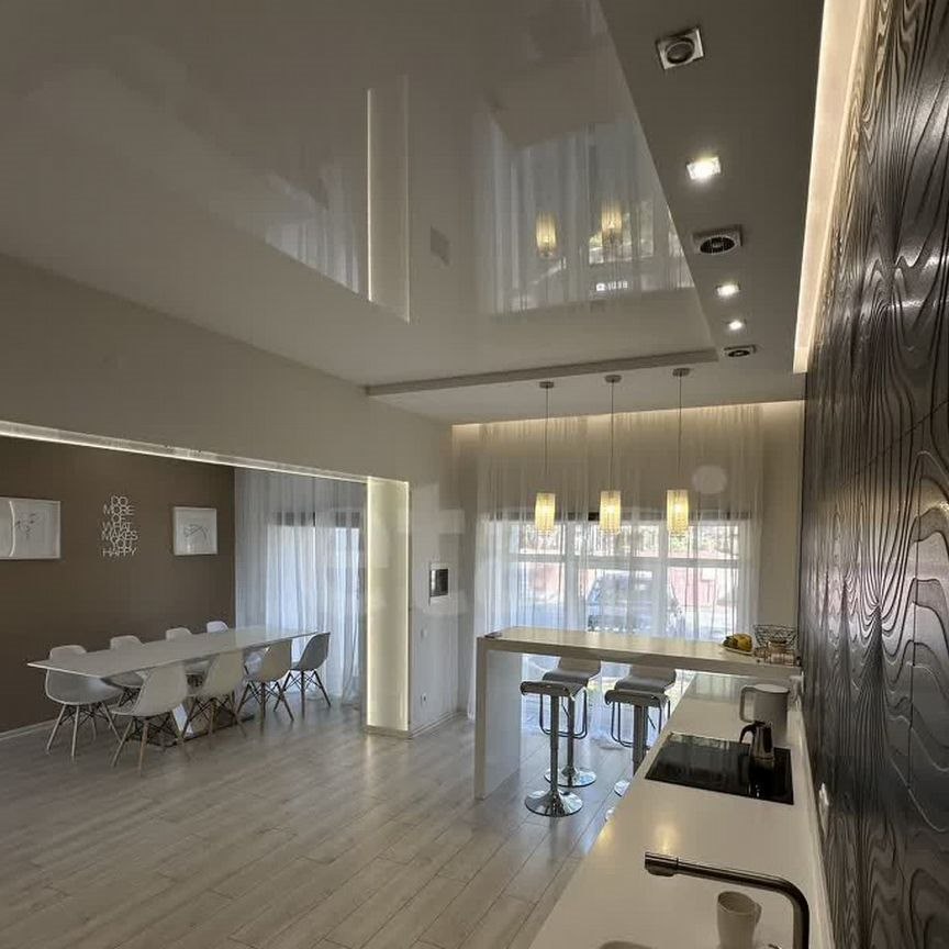 Таунхаус, 180 м², 6 соток