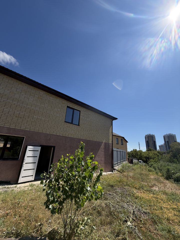 2 этажный, Дом, 228.4 м², 5 соток, 2 этажа