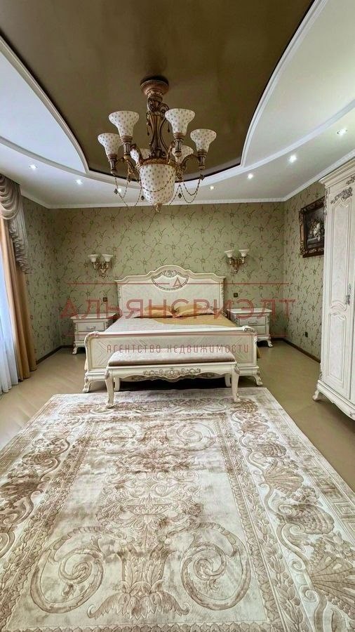 Коттедж, 374 м², 6 соток