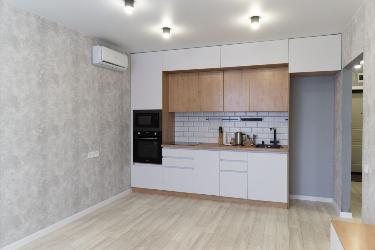 2-комн. квартира, 42.1 м2, 13/17 этаж