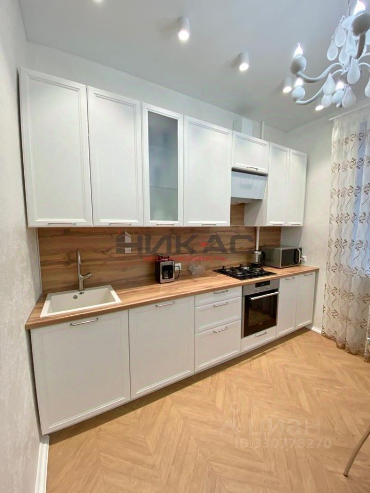3-комн. квартира, 95 м2, 2/4 этаж