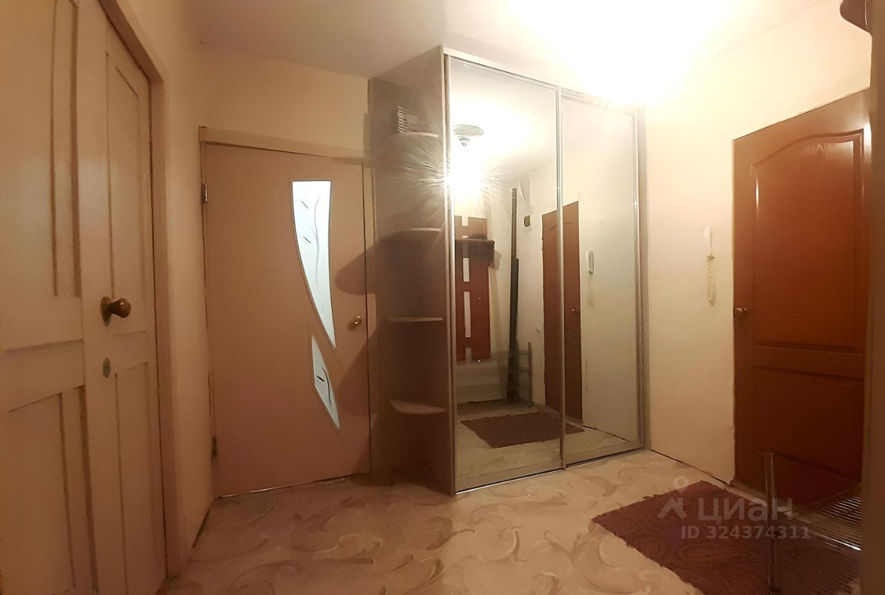 70 м², 1/5 этаж, 4-комн.