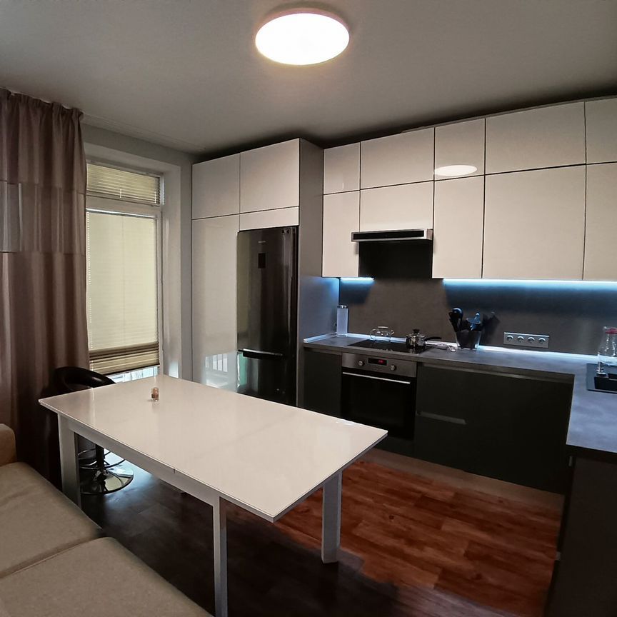 2-комн., 67 м², 18/24 этаж