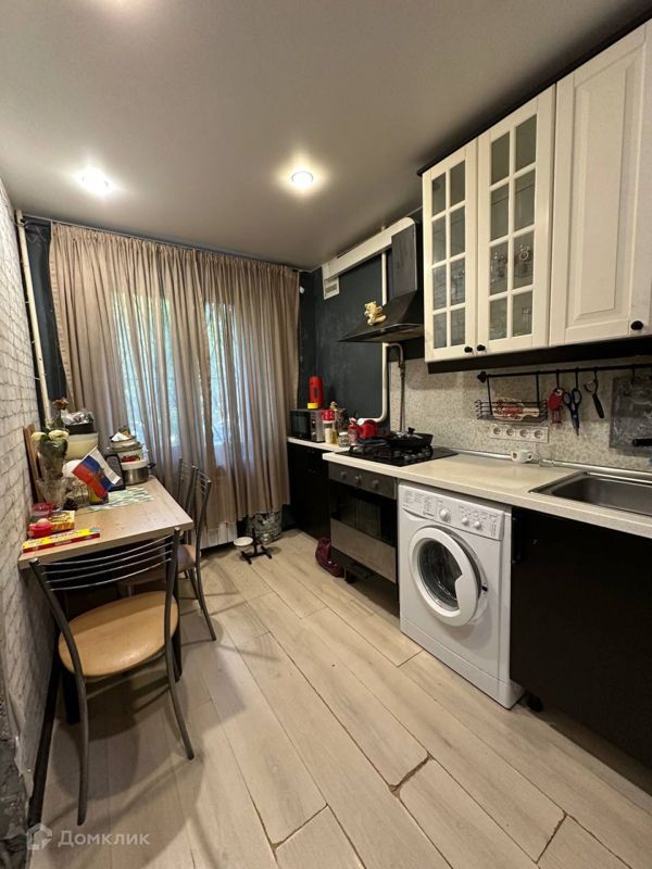 2-комн., 37.3 м², 1/9 этаж