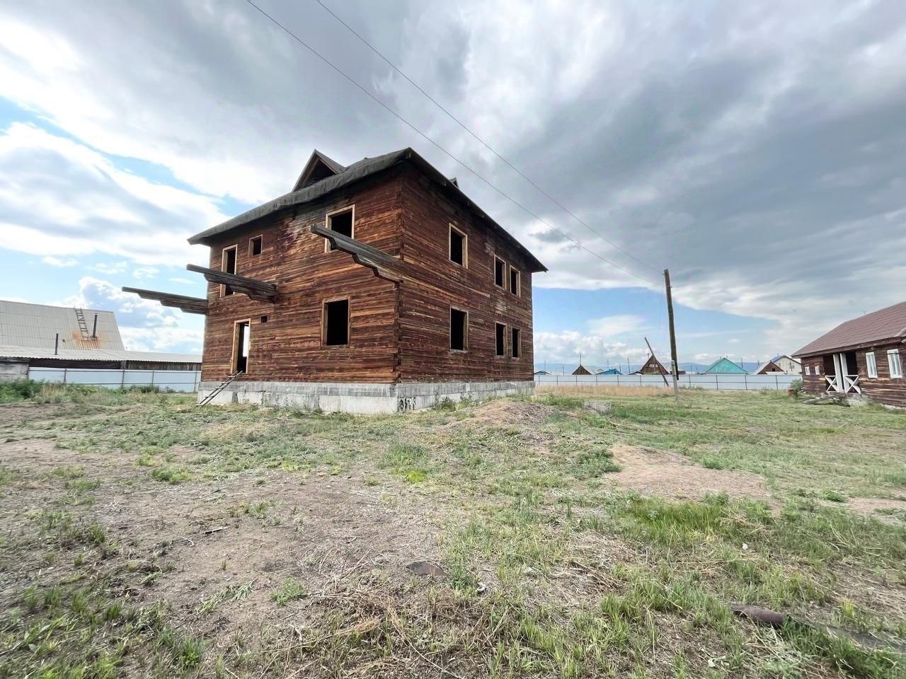 Дом, 360 м², 30 соток