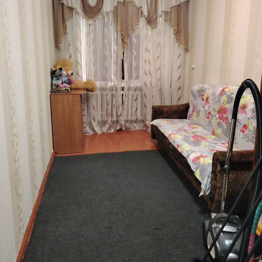 2-комн. квартира, 38 м2, 1/3 этаж