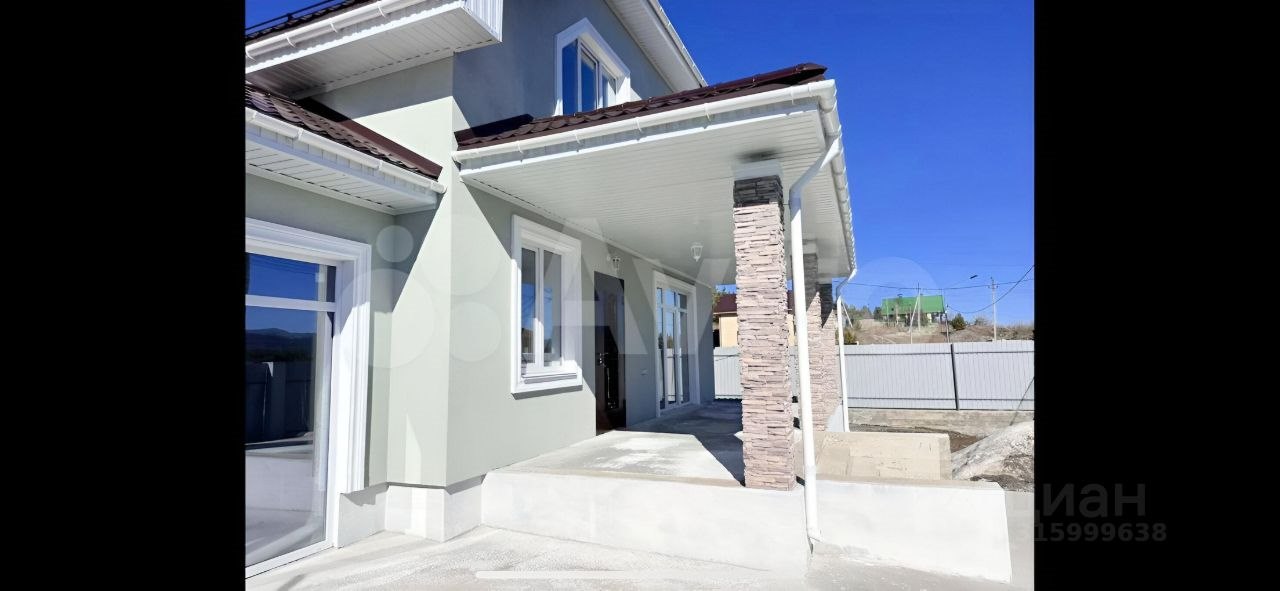 Коттедж, 250 м², 5 соток