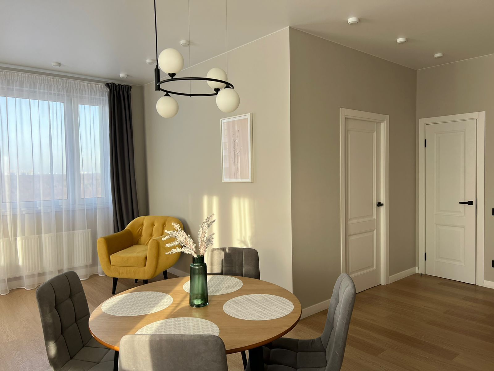 2-комн. квартира, 60 м2,  этаж