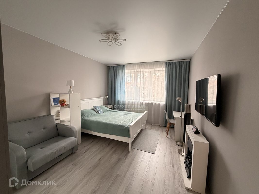 1-комн. квартира, 43 м2, 2/10 этаж