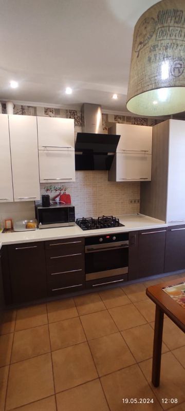 2-комн., 65 м², 8/10 этаж