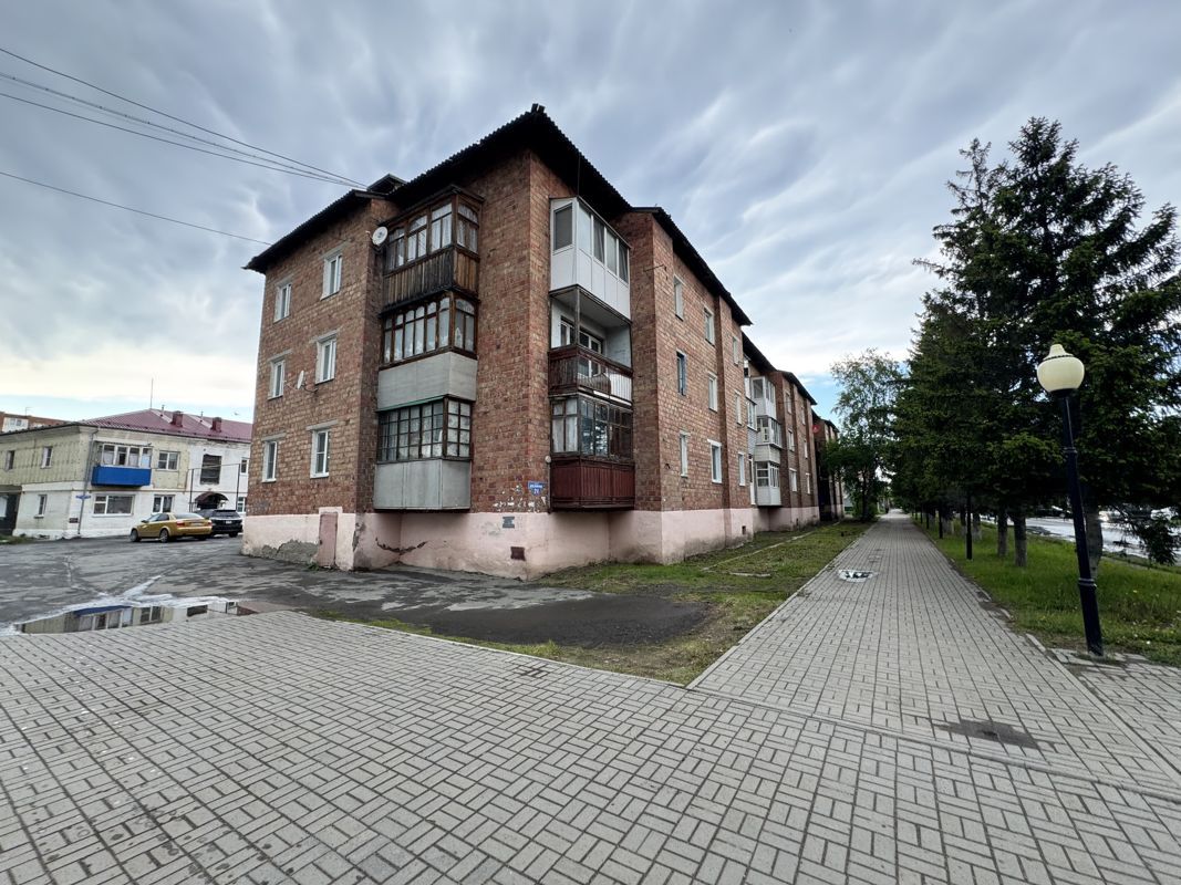 3-комн., 60.4 м², 1/3 этаж