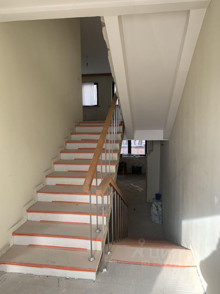 3 этажный, Таунхаус, 320.5 м², 1 сотка, 3 этажа