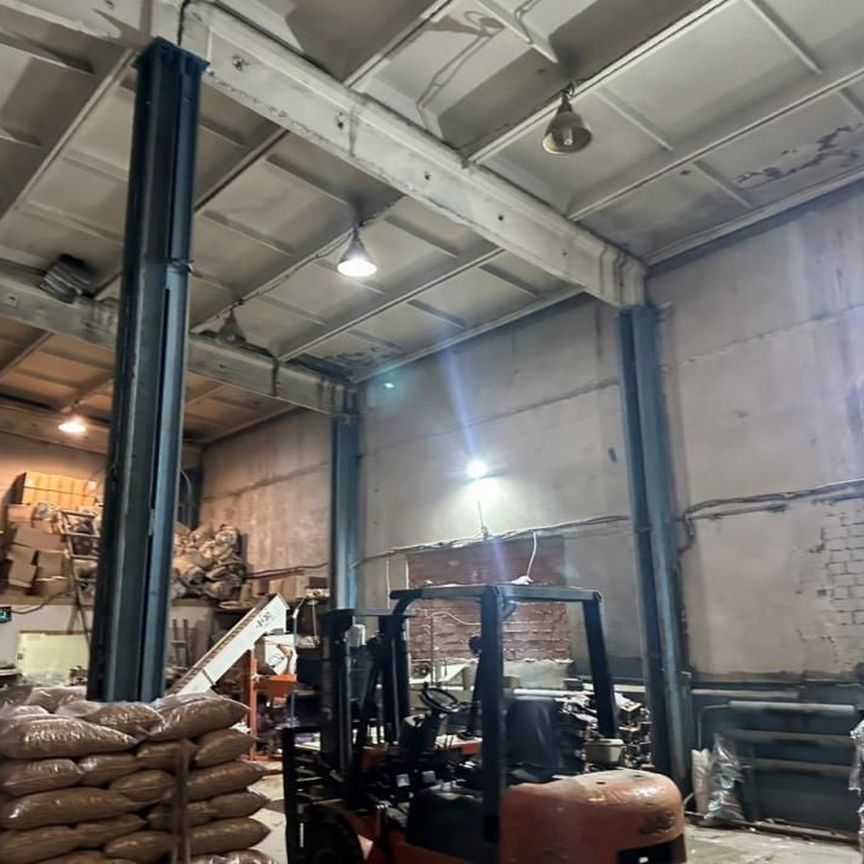 Склад, 218 м²