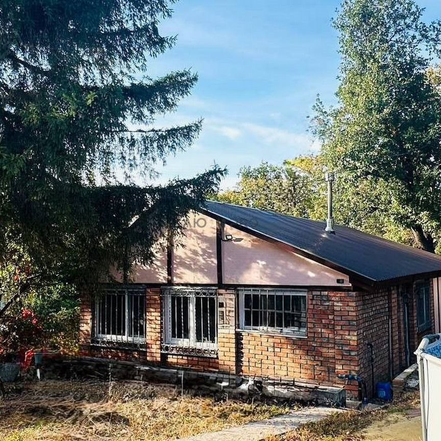 Коттедж, 70 м², 10 соток