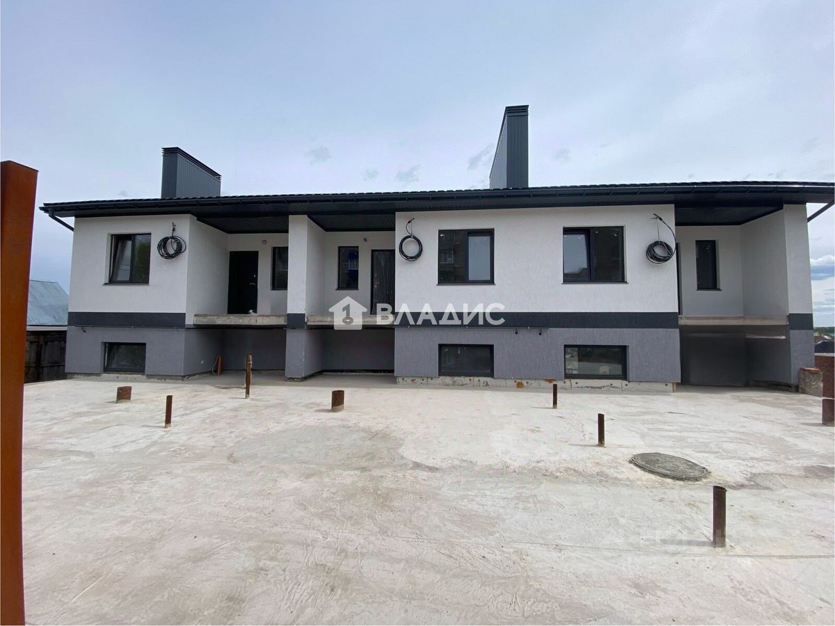 2 этажный, Таунхаус, 150 м², 3.6 сотки, 2 этажа