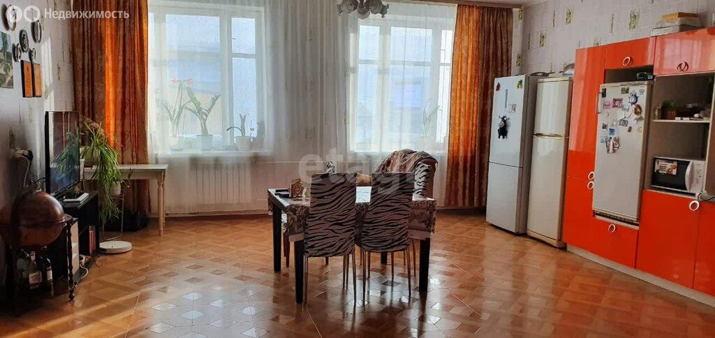 3-комн. квартира, 165.3 м², 2/3 этаж