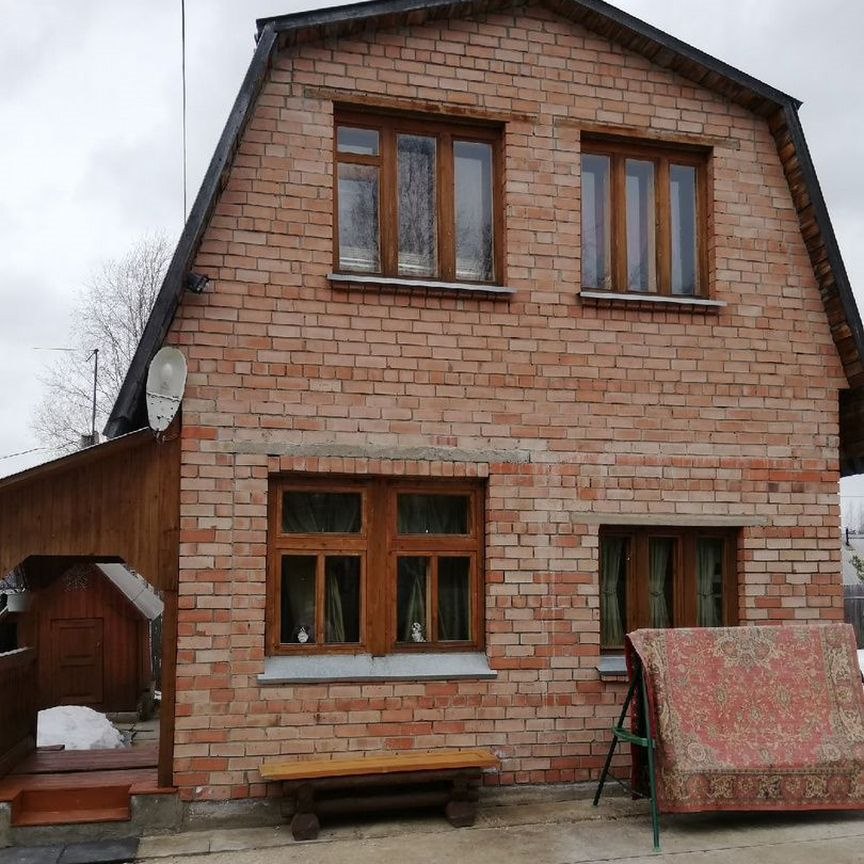  коттедж, 80 м², 10 соток