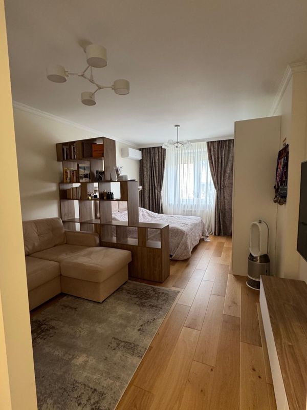 2-комн., 73 м², 6/8 этаж