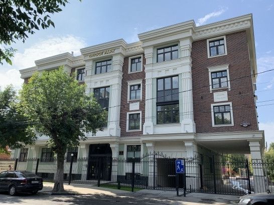 2-комн., 82.8 м², 2/4 этаж