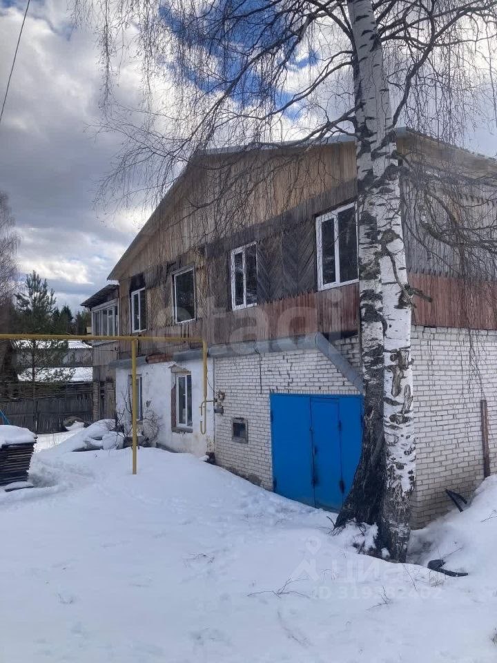 Дом, 180 м², 17.97 соток