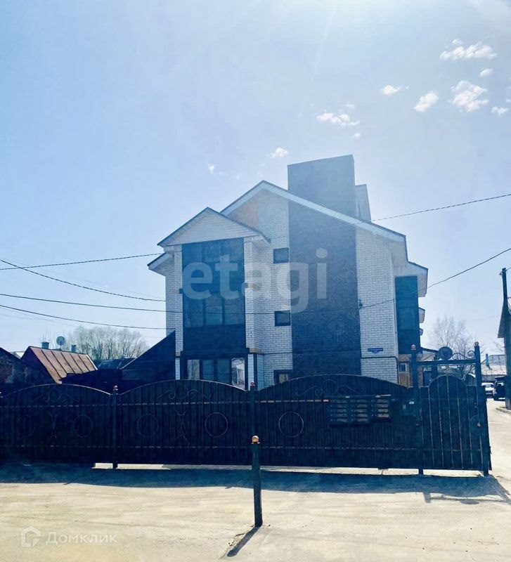 3-комн., 120 м², 2/2 этаж