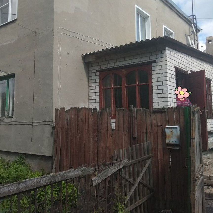3-комн. квартира, 69.9 м², 1/2 этаж