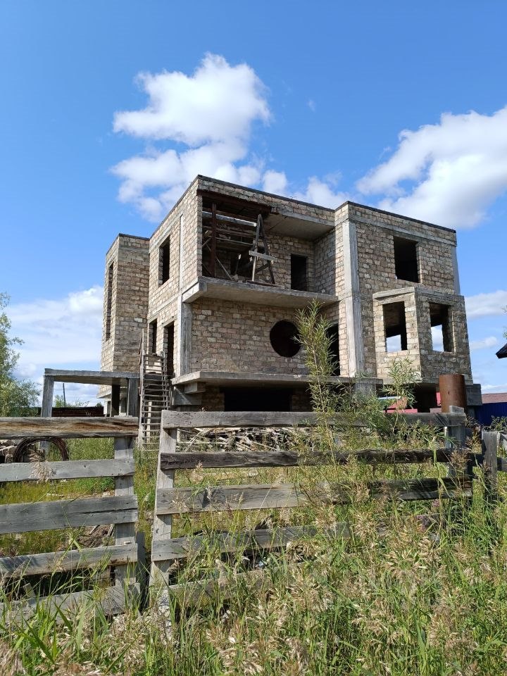 Коттедж, 417 м², 8 соток