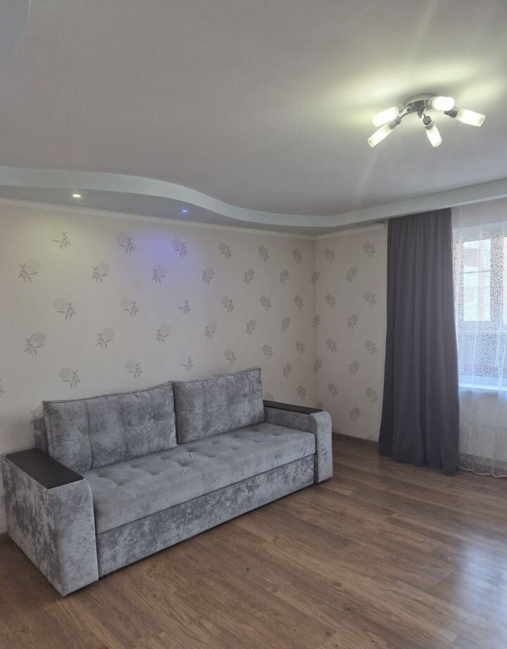 2-комн. квартира, 70 м2,  этаж